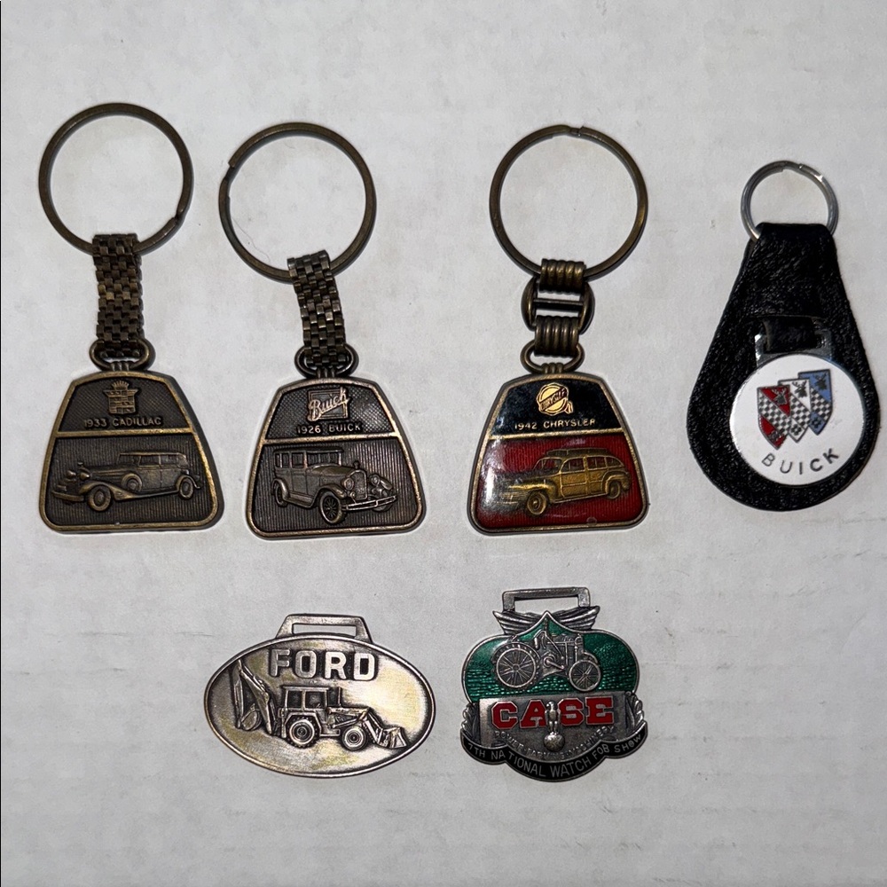 Six Vintage America Keychain Set with Bronze and Silver Tones